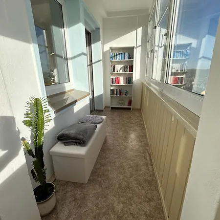 Mit Loggia Und Traumblick